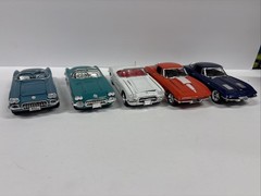 Lot Of 5 BUILT Model Cars NICE Lot#012 Corvettes