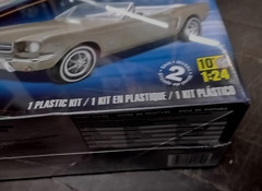 1964 1/2 MUSTANG CONVERTIBLE DREAM RIDES 1:24 Scale MODEL Car KIT MONOGRAM NeW