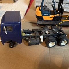 Mack Peterbilt 359 Kenworth GMC Custom Tractor Trailer Large Lot 1:25 Forklift