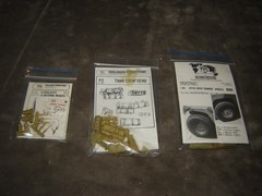 Verlinden Productions Resin Accessories for 1/35 scale Kits Hummer Wheels Tank