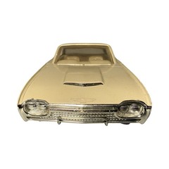 Vintage 1962 Ford Thunderbird 2 Door Hardtop Dealer Promo Car Model 1:25 AMT