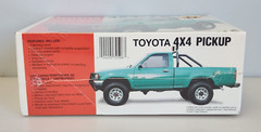 Lindberg Toyota 4X4 Pickup Big 1/20 Scale Truck Model Kit 72506, New Sealed