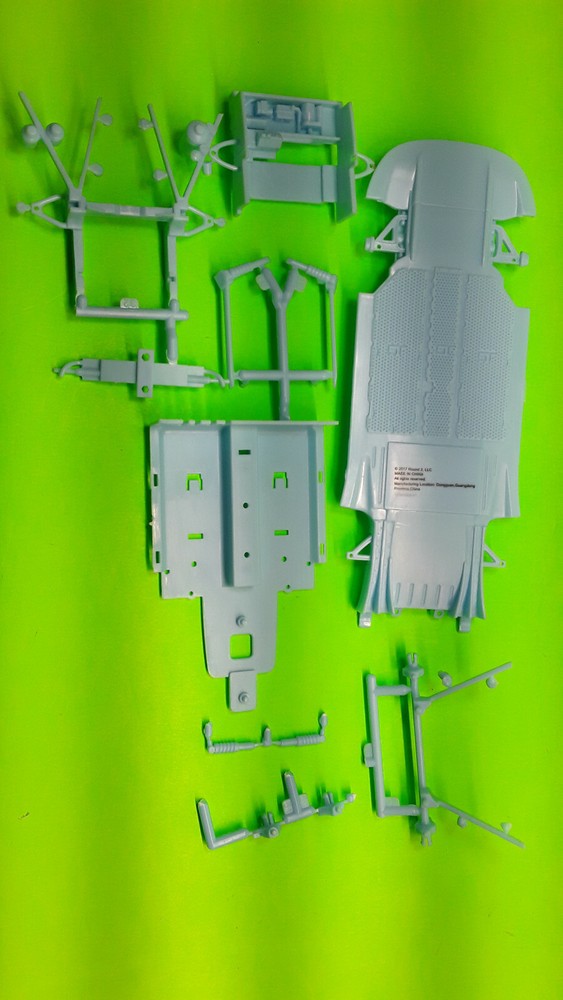 2006 Ford GT 1/25 Frame Chassis Axle Suspension Floor Pan Model Car Parts