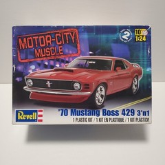 Revell 2149 70 Mustang Boss 429 3 n 1 “Motor City Muscle” Model Kit Open Box