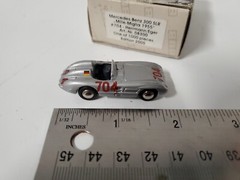 HO 1:87 LeGrand 08300 Mercedes-Benz 300 SLR “702”. USA FREE SHIPPING