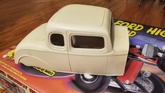 Revell 1:8 1932 Ford Roadster Highboy Hot Rod Custom Resin Body & Parts Included