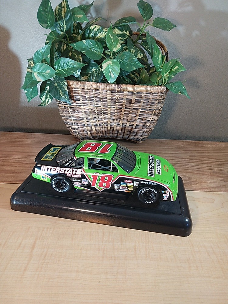 VTG Dale Jarrett #18 1:24 Interstate Batteries Chevrolet Lumina NASCAR W/Stand