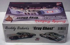 SALVINOS #28 NAPA “GRAY GHOST” BUDDY BAKER 1980 OLDSMOBILE 442 KIT – 1/25