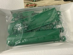 Atlantis White-Freuhauf SINCLAIR Gas Truck 1:48 Model Kit H1402 NIB Parts Sealed