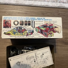 MPC BAKER NASCAR BUDDY BAKER’S CHARGER CAR MODEL KIT 1:25 1-1702-225 NEW, 1972