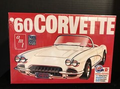 AMT 1374/12 ‘60 CORVETTE MODEL KIT-NIB-1/25 SCALE