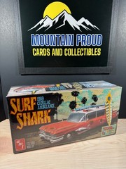 AMT – 1959 CADILLAC AMBULANCE “SURF SHARK” 1:25 SCALE KIT #1242 – FACTORY SEALED