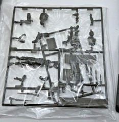 Tamiya MRC 1/35 US Light Tank M3 Stuart Model Kit MM342 w/ Crew Vintage 1975