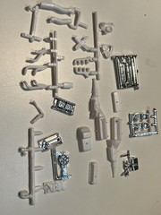 1/25 Scale 1988 Ford Mustang GT 302/ 5.0 Engine Parts Lot As Shown