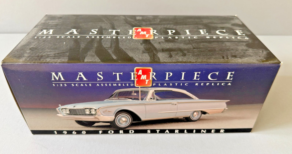 AMT Masterpiece 1960 Ford Starliner 1:25 Scale Model w/ Box Limited 5000
