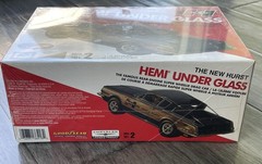 HURST HEMI UNDER GLASS Plymouth Barracuda MPC Model Kit #38418 1/25 SEALED BOX