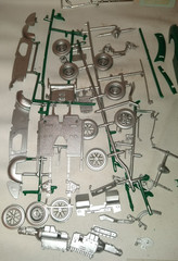 1961 REVELL AUSTIN HEALEY COMPETITION ORIGINAL ISSUE MODEL KIT # H-1244-14 & BOX
