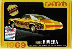 AMT 1486 1969 Buick Riviera 1/25 model kit