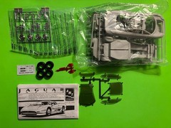 1993 JAGUAR XJ220 COUPE MODEL KIT 1/25 SCALE AMT ERTL NEW IN OPEN BOX COOL LOOK!