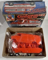 VINTAGE 1981-THE CANNONBALL RUN EMERGENCY VAN-Factory Sealed Parts Bag/Model Car