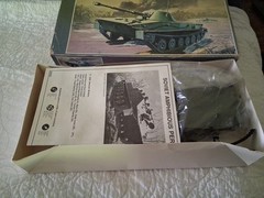 Glencoe Models 1/32 PT-76 Amphibious Tank Model Kit #06401