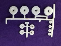 WHEEL BACKS , RETAINERS , PINS from 1973 Cougar MPC 1:25 Model Kit 73 The Cat