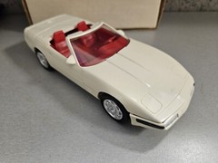 1992 C4 Chevy Corvette Convertible White / Red Interior Dealer Promo Amt Ertl