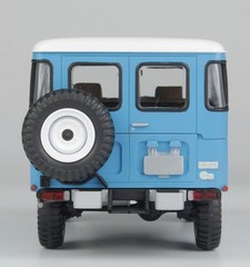 PLATZ 1 24 Toyota Land Cruiser BJ-44 Soft Top Hard Top Model kit Car PIT004