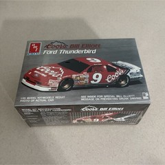 AMT Ertl 1:25 NASCAR Coors Bill Elliott Ford Thunderbird Model Kit MPN 6962