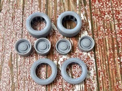 1/24 Scale: 15-inch “Mopar Steel W/ Dog Dish” Resin Wheels W/ Wide Rear Tires￼