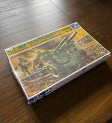 In Box Italeri 105MM Howitzer M101 Cannon 1:35 Unassembled In plastic, Vintage
