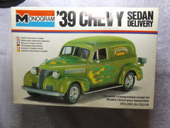 1978 Monogram 1939 Chevy Sedan Delivery Model Kit w/ Extra Parts incl 39 Coupe