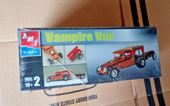 AMT/Ertl Vampire Van 1/25 scale Factory Sealed long out of production
