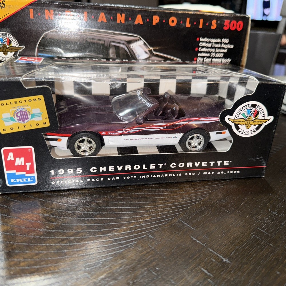 AMT ERTL 1995 Chevrolet Corvette Indy 500 Pace Car Promo 1:25 Model Maroon NIB