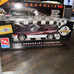 AMT ERTL 1995 Chevrolet Corvette Indy 500 Pace Car Promo 1:25 Model Maroon NIB