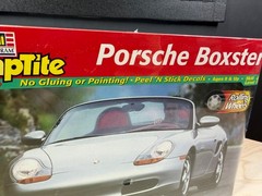 REVELL MONOGRAM – SNAPTITE – PORSCHE BOXSTER 1:24 SCALE KIT #85-1906 VINTAGE NIB