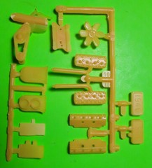 AMT 40 1940 Ford Sedan 1/25 2 Engine Lot Flathead Buick Nailhead Headers