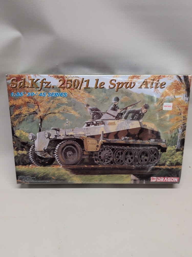 Dragon 1:35 Sd.Kfz. 250/1 le Spw Alte Model Kit #6117 Factory Sealed