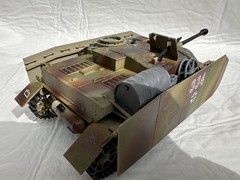1/35 BUILT STURMGESCHUTZ IV WITH CONCRETE ARMOR-WELL BUILT READY TO DISPLAY.