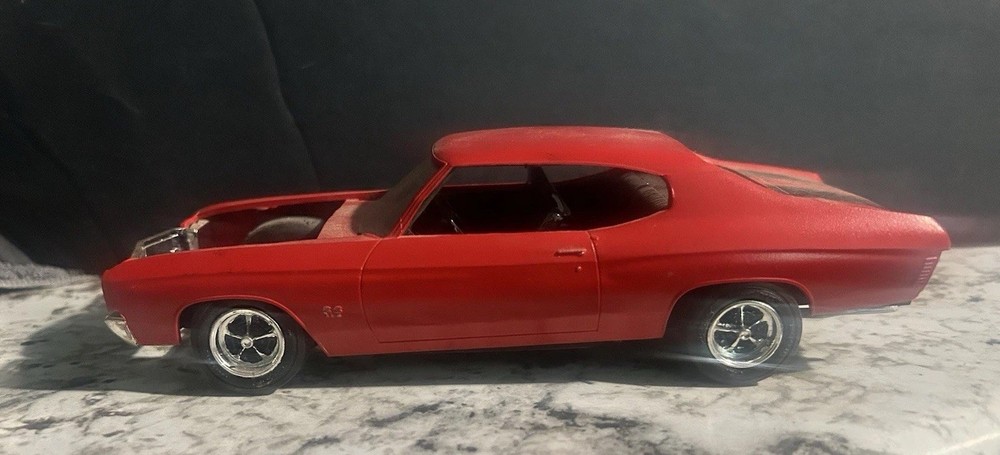 Junk Yard Barn Find Ant Model Kit