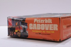 AMT PETERBILT CABOVER PACEMAKER 352 TRACTOR SCALE 1:25 MODEL KIT INCOMPLETE