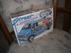 😎-MPC MODEL KITS*1/25*STREET CONNECTION “DODGE CUSTOM STREET VAN”1-0414😎SEALED