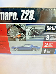 AMT ERTL Chevy ’70-1/2 Camaro Z28 model kit NEW in FACTORY SEALED BOX- 2001 Edit