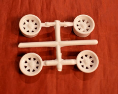AMT 1977 Ford Van Custom White Spoke Wheels 1/25