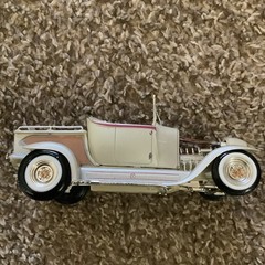 AMT 1330/12 GEORGE BARRIS’ ALA KART SHOW ROD PICKUP MODEL KIT 1/25 Assembled
