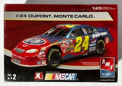 AMT/ERTL #38069A 1/25 Scale Jeff Gordon #24 Dupont Monte Carlo – Factory SEALED