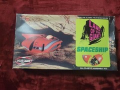 LAND OF THE GIANTS SPACESHIP MODEL KIT POLAR LIGHTS FANTASY WORLD B-17