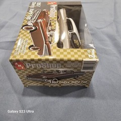 AMT PRO SHOP 1957 CHEVY HARD TOP PRE-PAINTED MODEL KIT 1/25 RARE NEW 2002