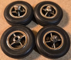 Vintage BUILDER PARTS! 60s Custom Wheel Covers and Tires Set 2 – Unknown Issue