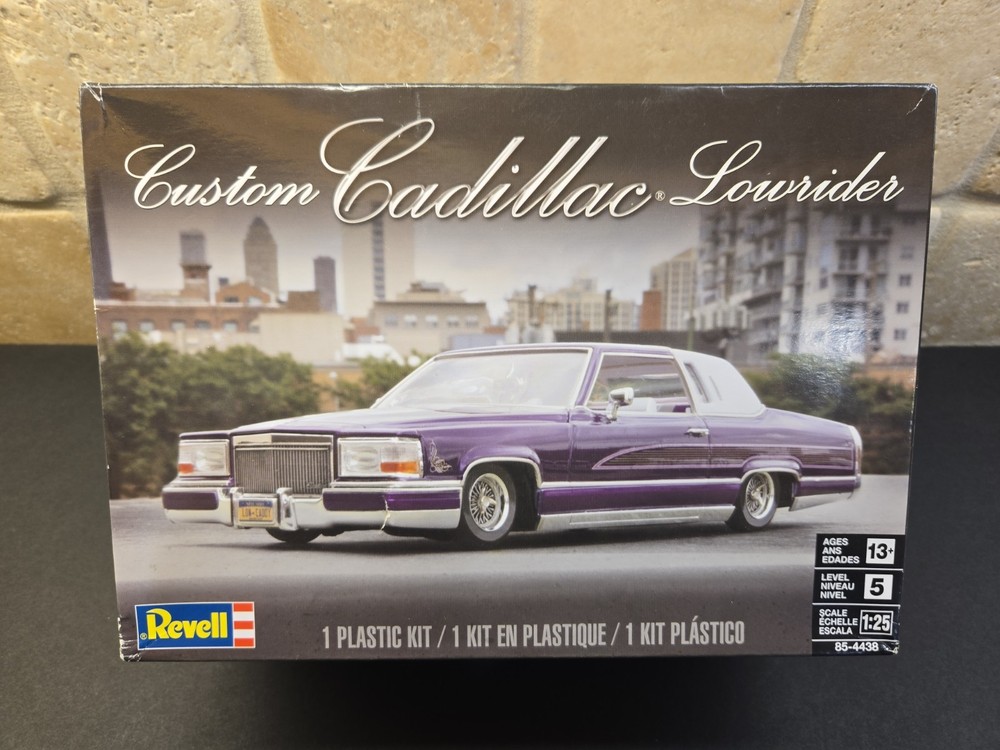 Revell, Custom Cadillac Lowrider, 1/25 scale, #4438 !!Sealed Inside!!